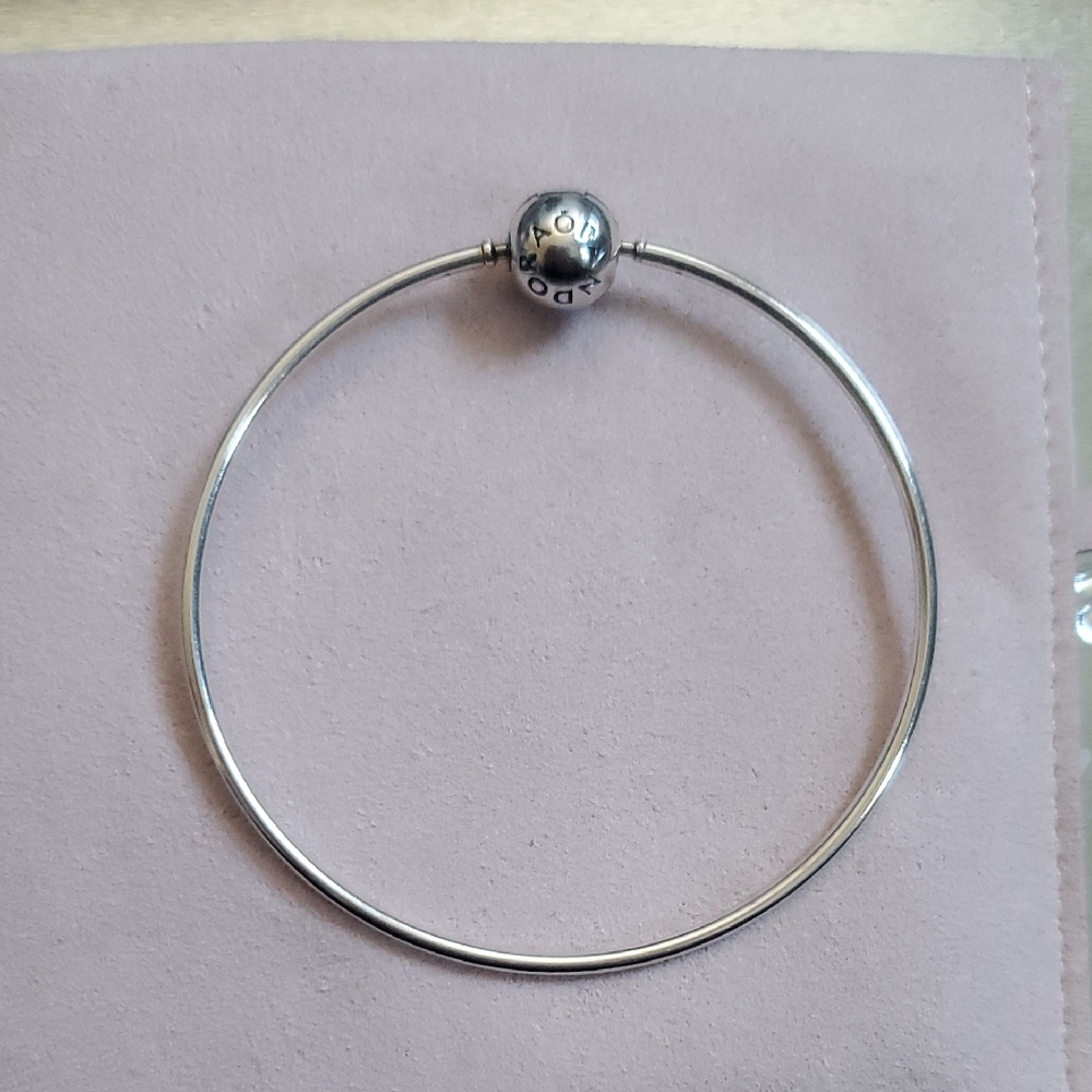 Pandora Silver Essence Bangle